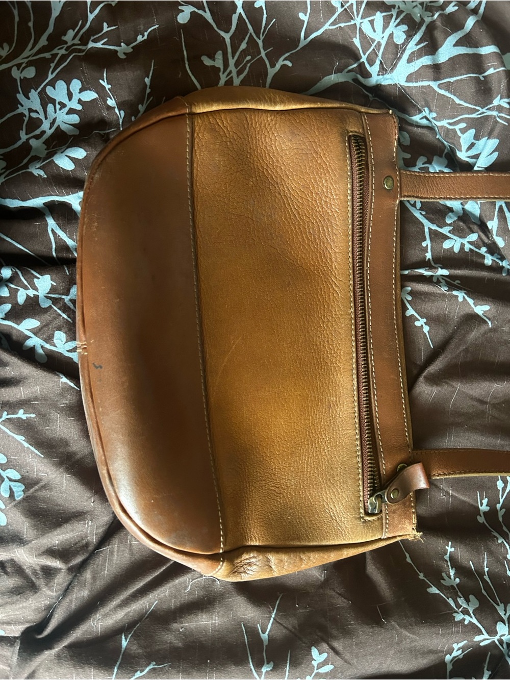 Genuine Leather Vintage-Inspired Frossil Bag - Picture 3 of 8